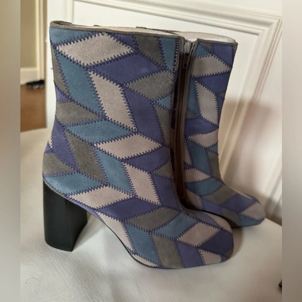 NIB Jeffrey Campbell Versus Boots in Blue Multi - Picture 1 of 13